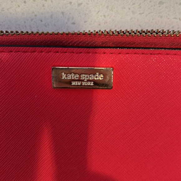 Kate Spade wallet - Picture 4 of 4